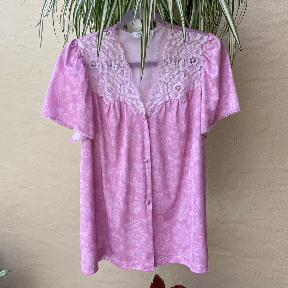 Vanity Fair. Vintage 80’s Silky Poly Floral Design Lace Lingerie Top Med